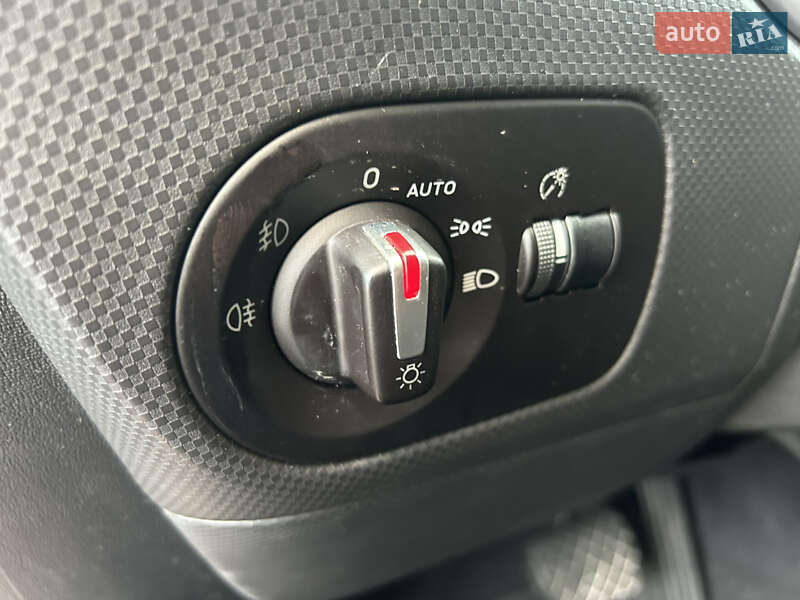 Хетчбек SEAT Leon 2011 в Білій Церкві фото 35 Хетчбек SEAT Leon 2011 в Білій Церкві