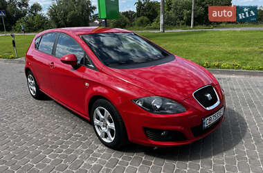 Хэтчбек SEAT Leon 2010 в Чернигове