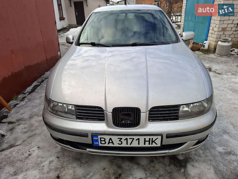 Хэтчбек SEAT Leon 2002 в Гайвороне фото 8 Хэтчбек SEAT Leon 2002 в Гайвороне