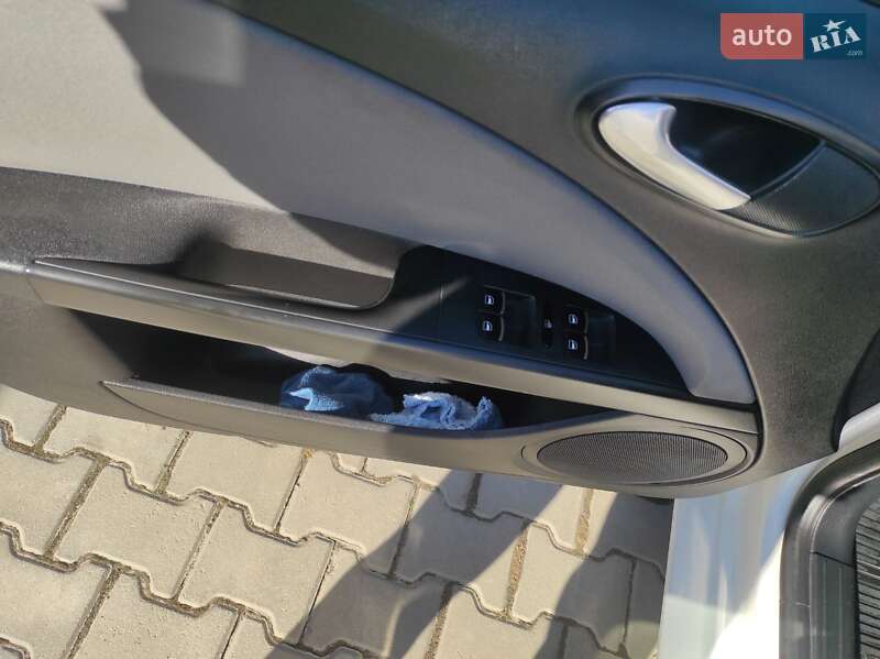 Хетчбек SEAT Leon 2011 в Дрогобичі