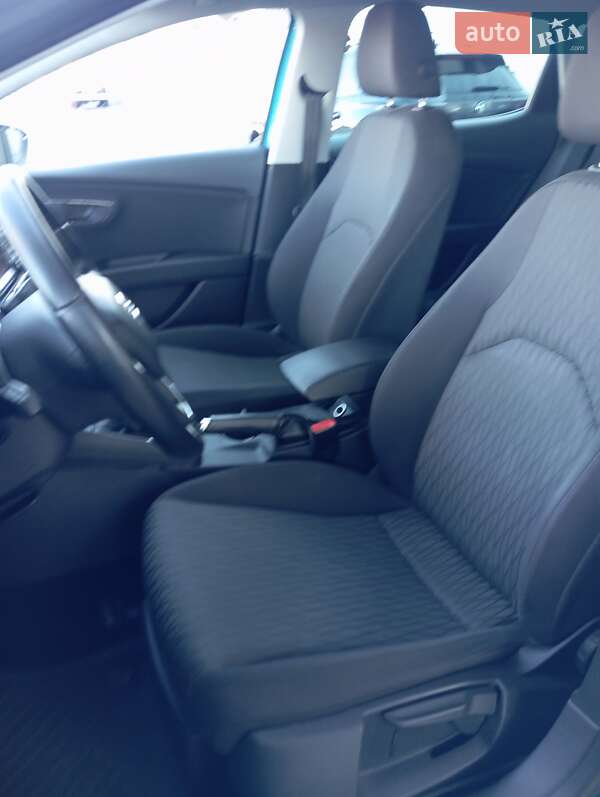 Хетчбек SEAT Leon 2016 в Києві