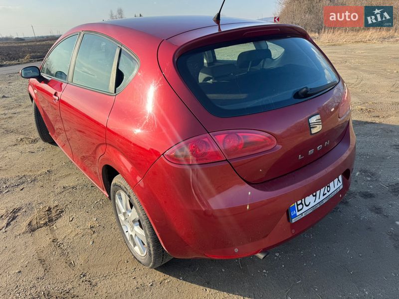 Хэтчбек SEAT Leon 2008 в Стрые