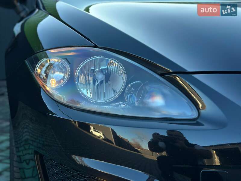 Хэтчбек SEAT Leon 2010 в Каменском