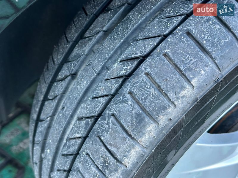 Хэтчбек SEAT Leon 2010 в Каменском