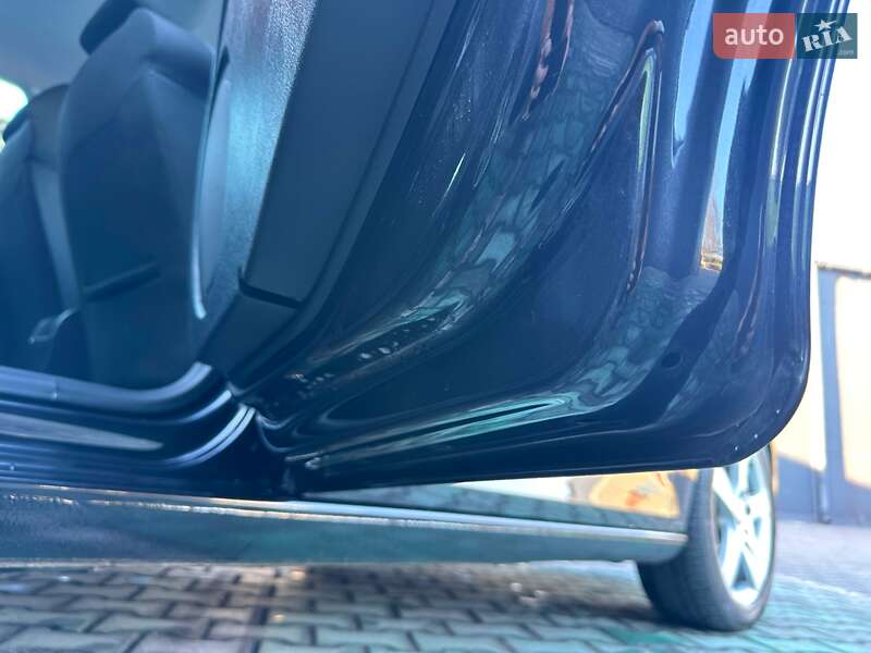 Хэтчбек SEAT Leon 2010 в Каменском