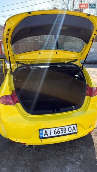 Хэтчбек SEAT Leon 2007 в Киеве