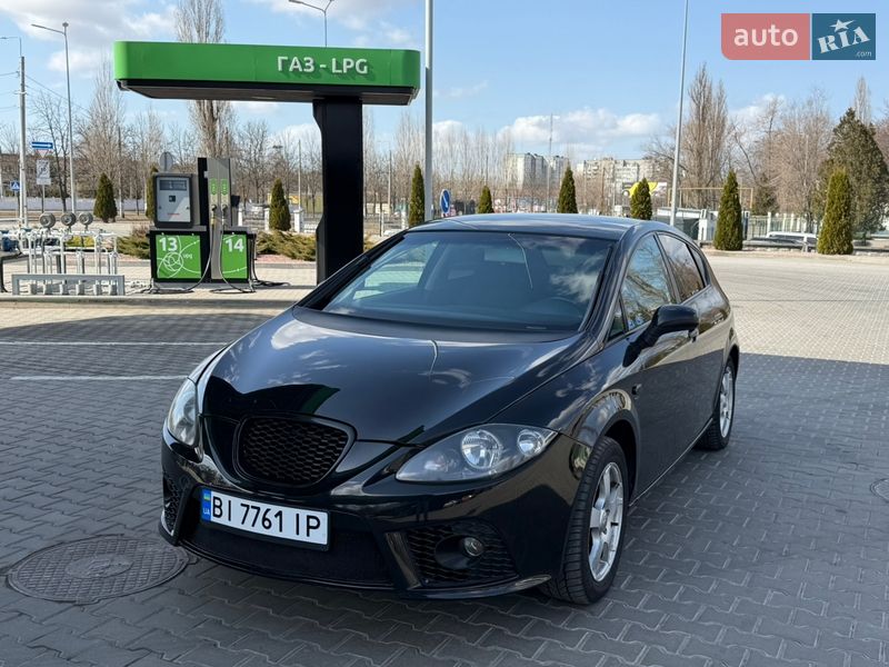 Хэтчбек SEAT Leon 2008 в Кременчуге