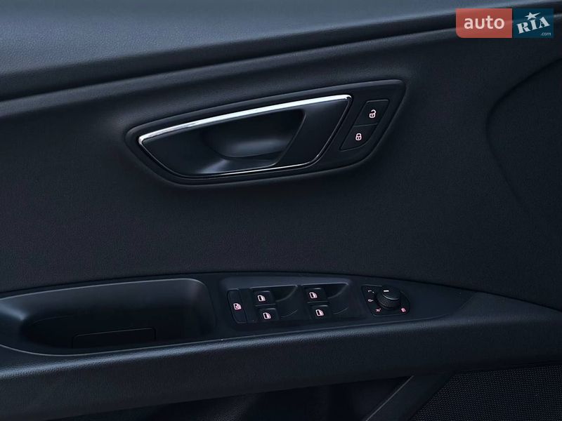 Универсал SEAT Leon 2014 в Киеве