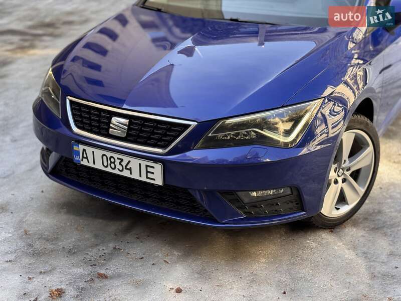 Хэтчбек SEAT Leon 2017 в Киеве