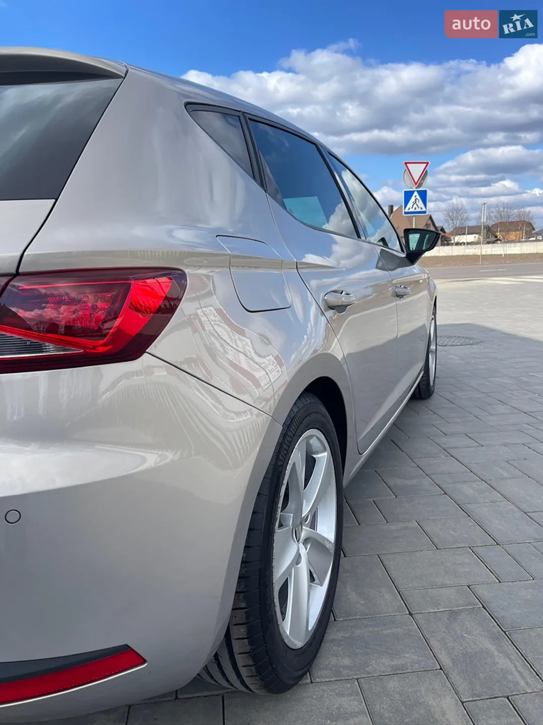2014 SEAT Leon - мініатюра 12