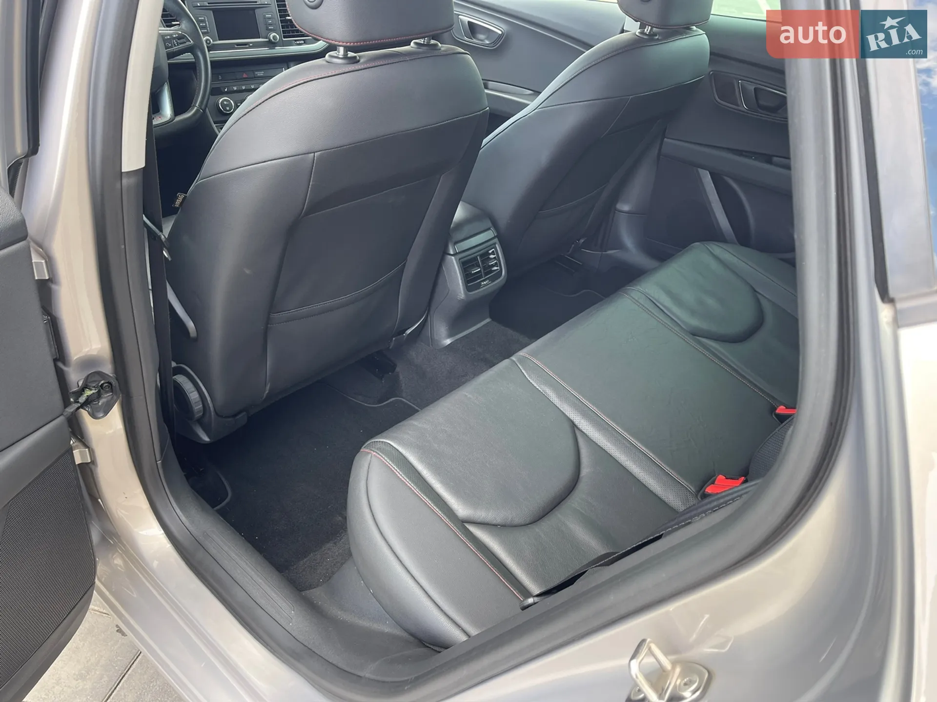 2014 SEAT Leon - мініатюра 19