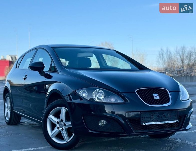 SEAT Leon 2011 SEAT Leon 2011