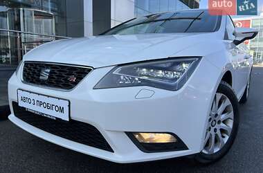 Хэтчбек SEAT Leon 2016 в Киеве