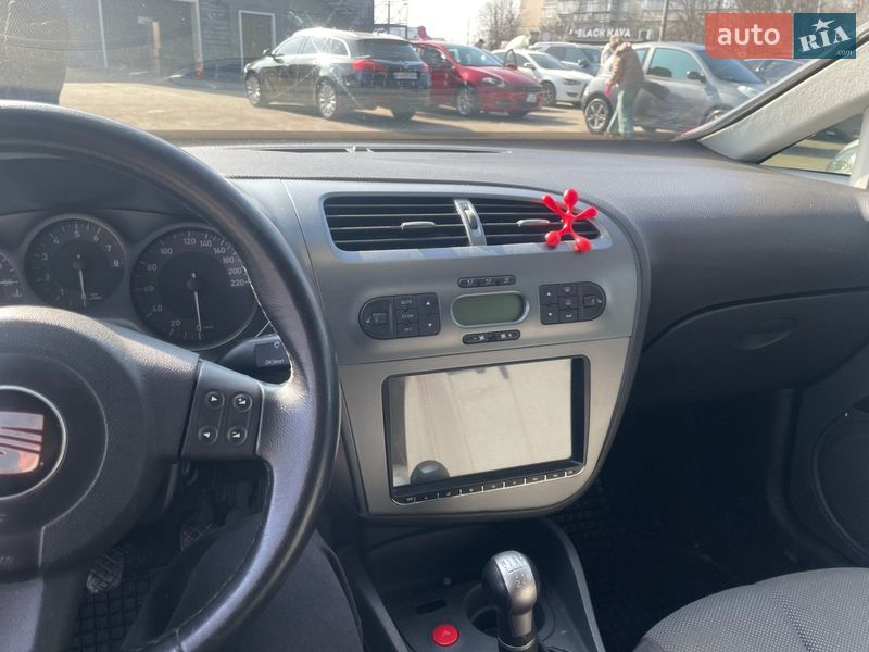 Хэтчбек SEAT Leon 2006 в Броварах