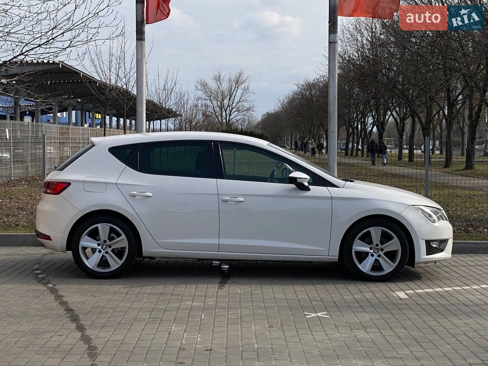 2016 SEAT Leon - мініатюра 3
