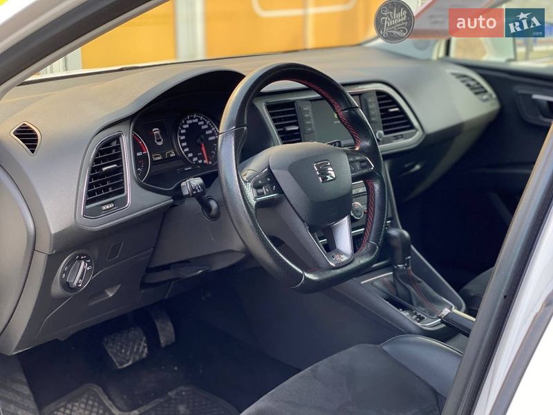 Хэтчбек SEAT Leon 2016 в Днепре