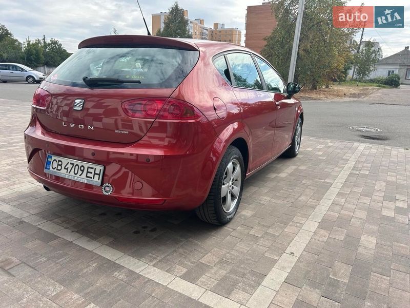 Хэтчбек SEAT Leon 2009 в Нежине