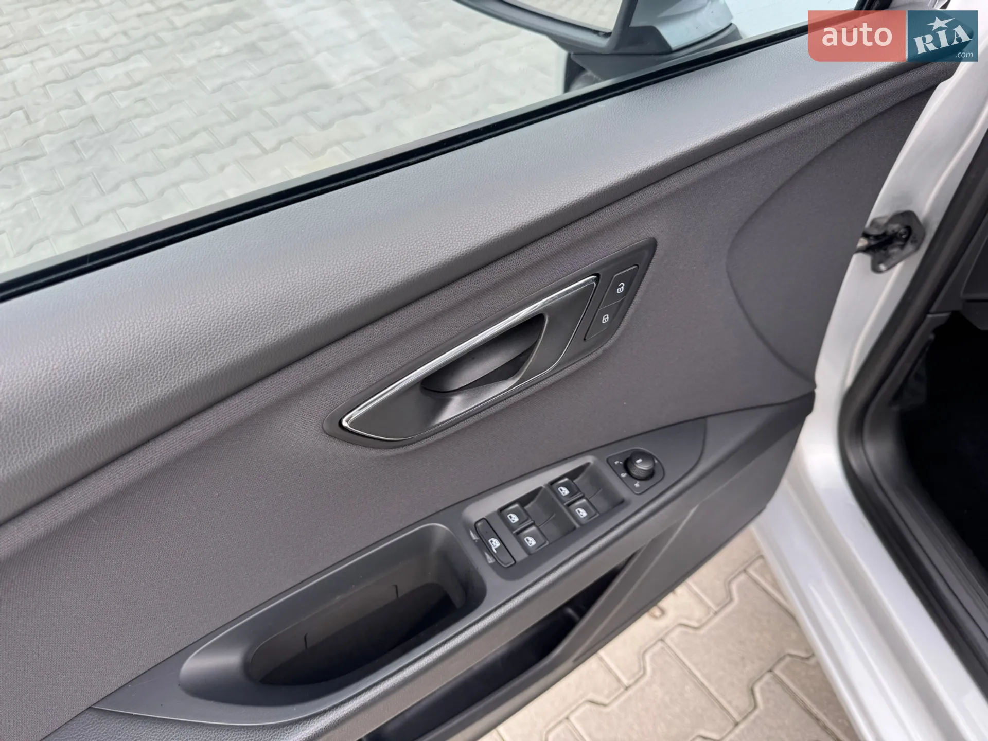 2016 SEAT Leon - мініатюра 17