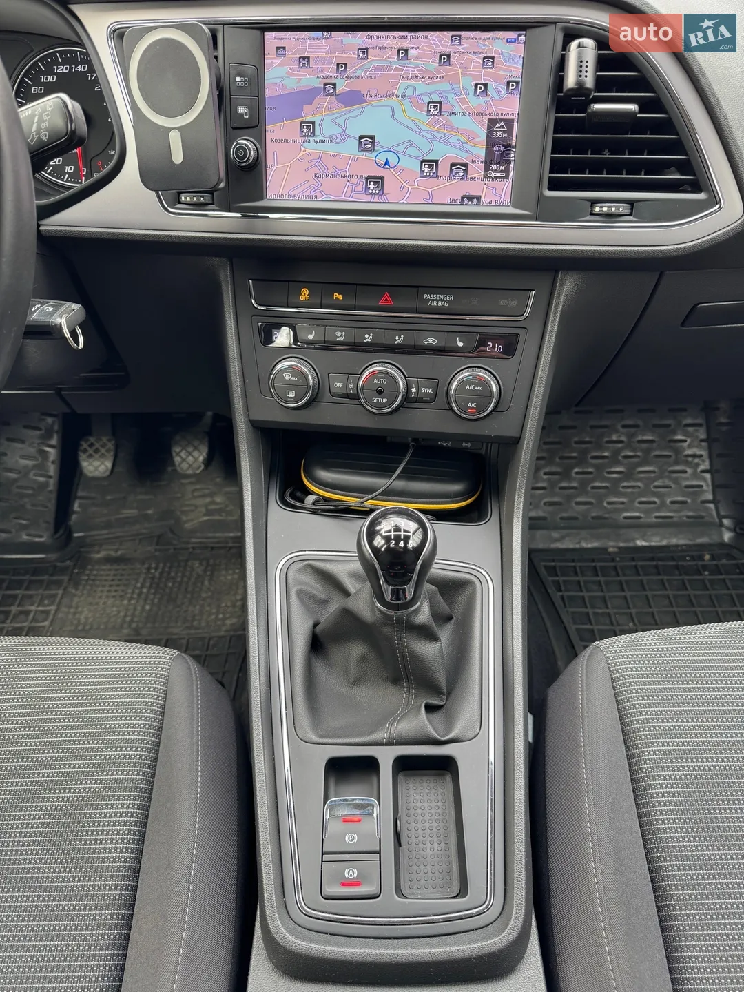 2017 SEAT Leon - мініатюра 38