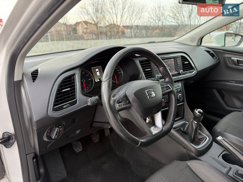 Хэтчбек SEAT Leon 2014 в Тернополе