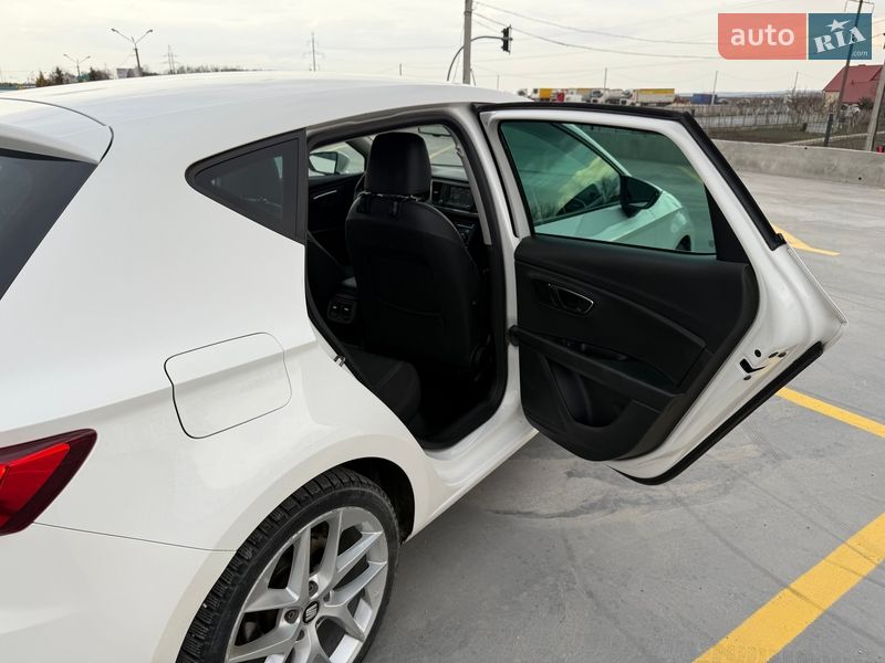 Хэтчбек SEAT Leon 2014 в Тернополе
