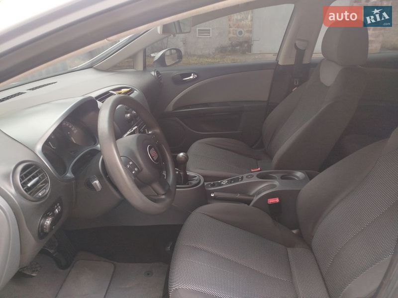 Хетчбек SEAT Leon 2007 в Жовтих Водах