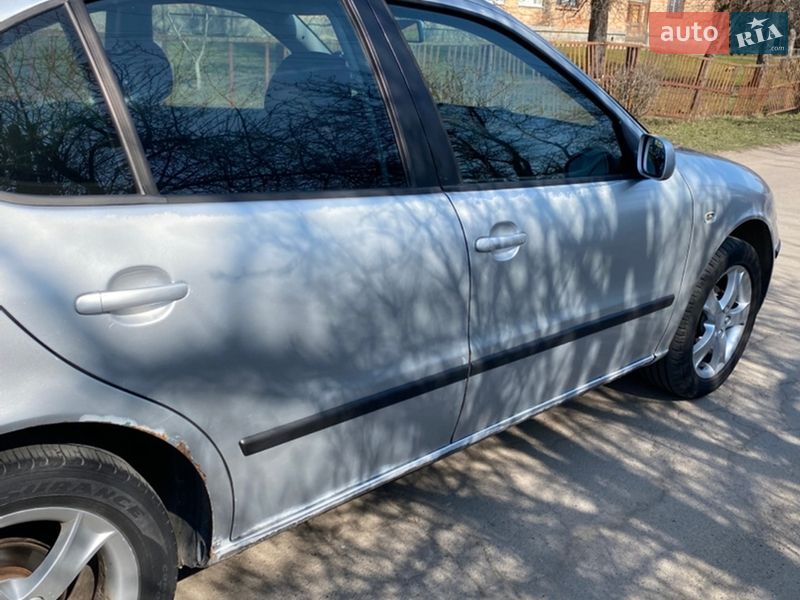 Хэтчбек SEAT Leon 2002 в Белой Церкви