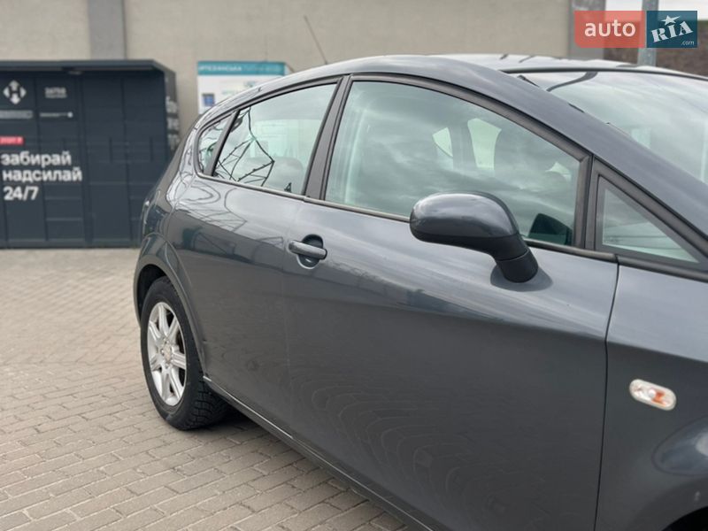 Хетчбек SEAT Leon 2006 в Львові