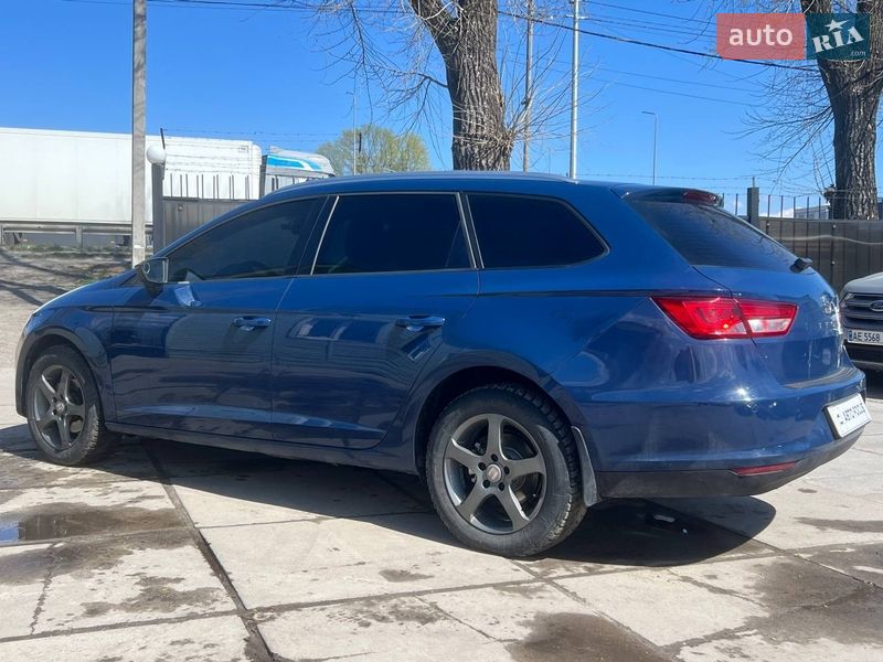 Универсал SEAT Leon 2016 в Киеве