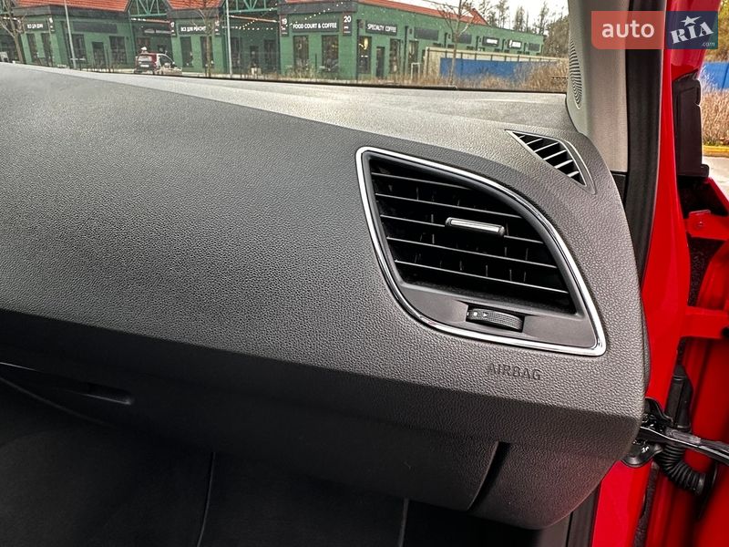Хетчбек SEAT Leon 2014 в Ірпені