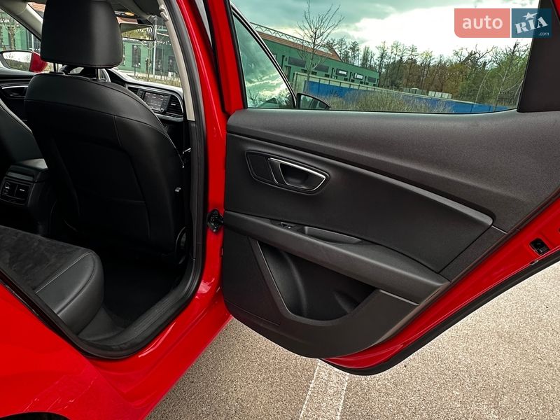 Хетчбек SEAT Leon 2014 в Ірпені