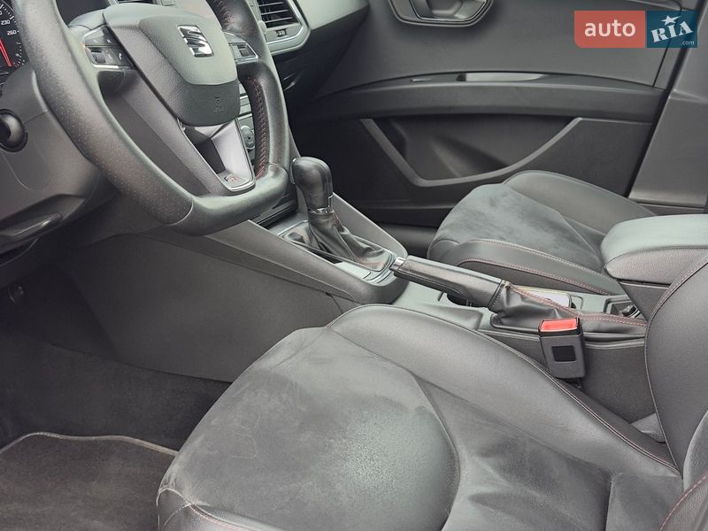 Хетчбек SEAT Leon 2014 в Ірпені