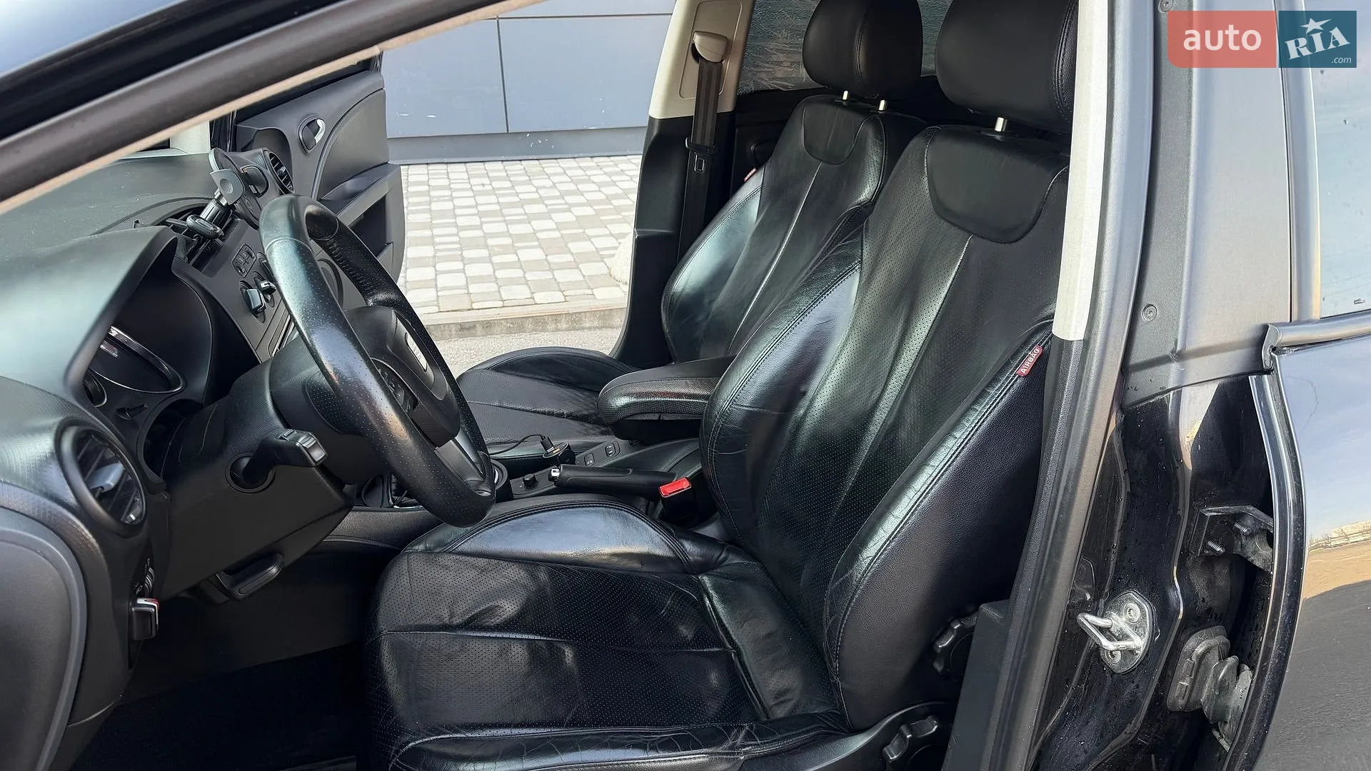 2011 SEAT Leon - мініатюра 8