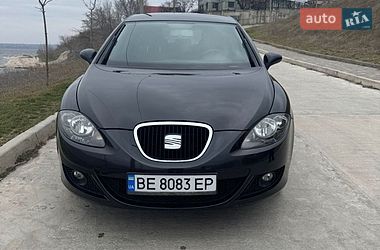 Хэтчбек SEAT Leon 2009 в Николаеве