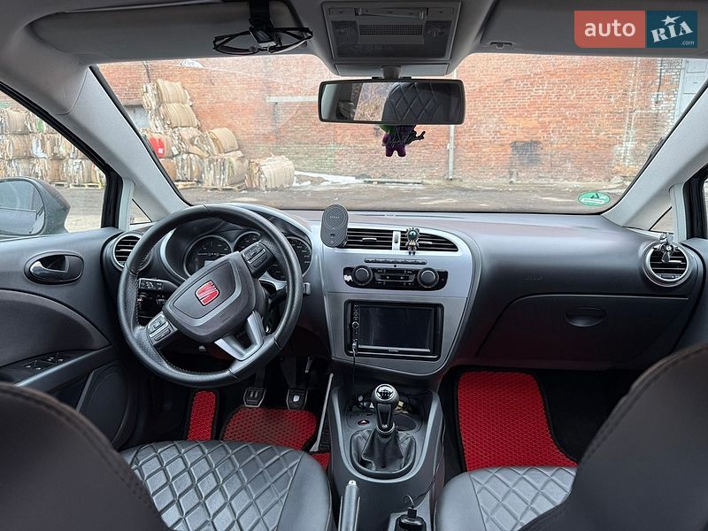 Хэтчбек SEAT Leon 2010 в Хмельницком