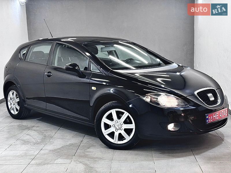 Хэтчбек SEAT Leon 2006 в Стрые