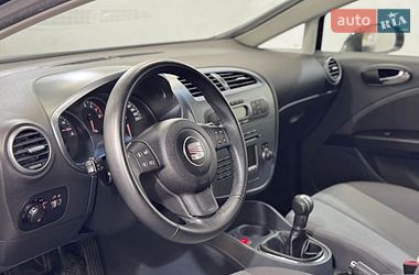 Хэтчбек SEAT Leon 2006 в Стрые