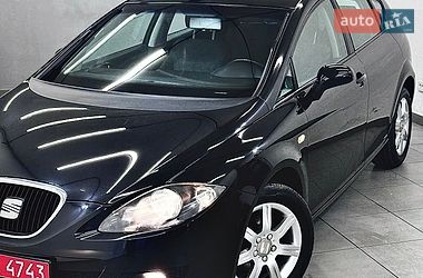 Хэтчбек SEAT Leon 2006 в Стрые