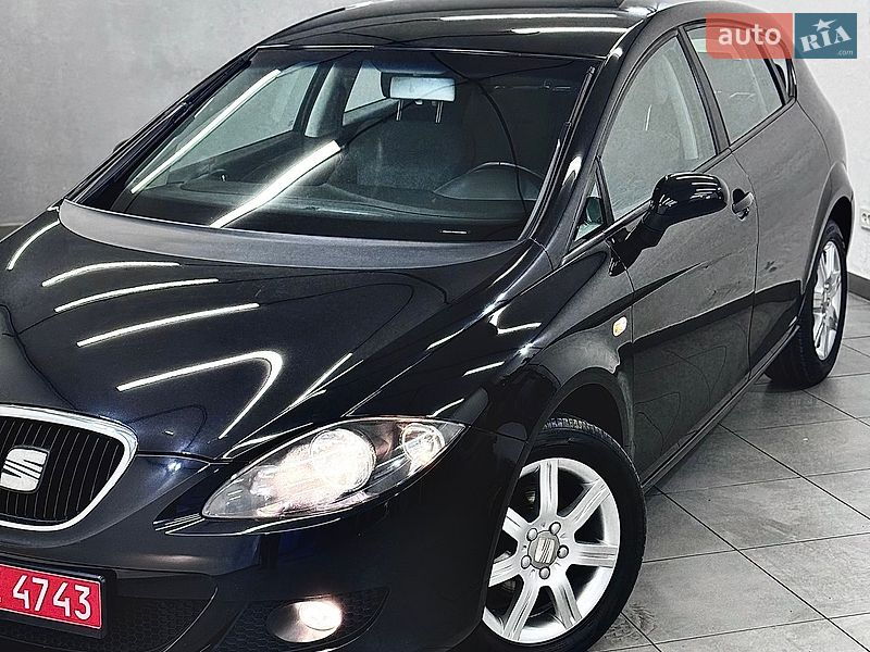 Хэтчбек SEAT Leon 2006 в Стрые