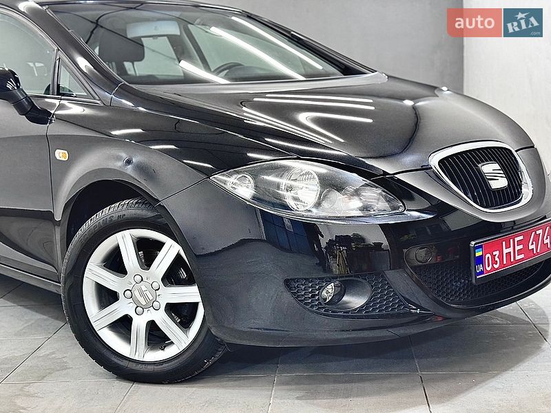 Хэтчбек SEAT Leon 2006 в Стрые