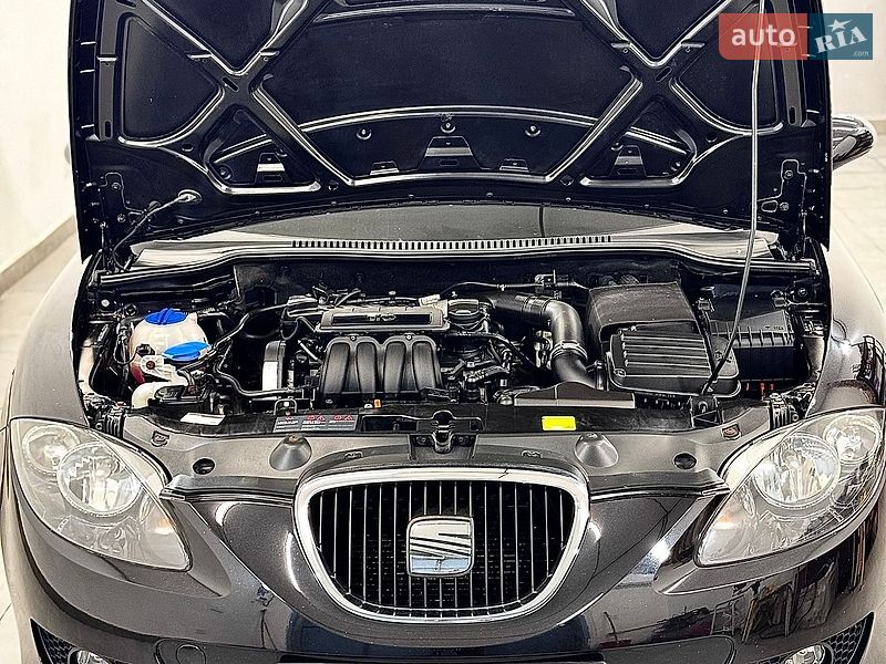 Хэтчбек SEAT Leon 2006 в Стрые