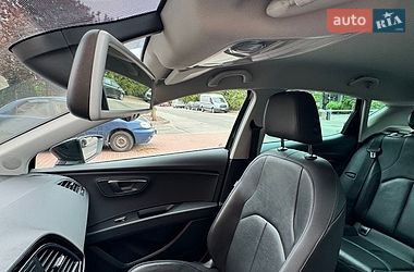Хэтчбек SEAT Leon 2014 в Киеве