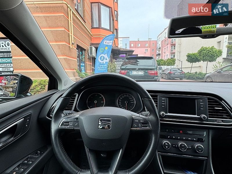 Хэтчбек SEAT Leon 2014 в Киеве