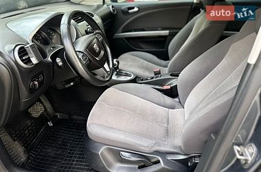 Хэтчбек SEAT Leon 2011 в Львове