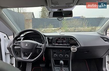 Хэтчбек SEAT Leon 2015 в Самборе