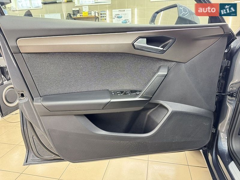 Универсал SEAT Leon 2023 в Буче