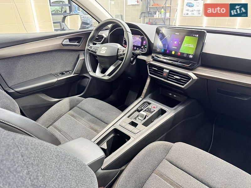 Универсал SEAT Leon 2023 в Буче