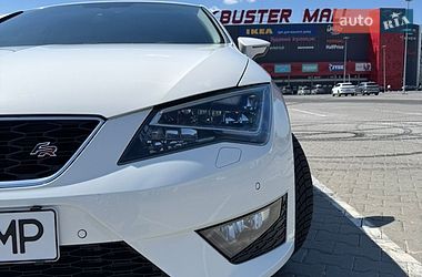 Хэтчбек SEAT Leon 2015 в Киеве