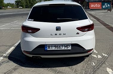Хэтчбек SEAT Leon 2015 в Киеве