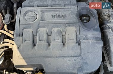 Хэтчбек SEAT Leon 2015 в Киеве